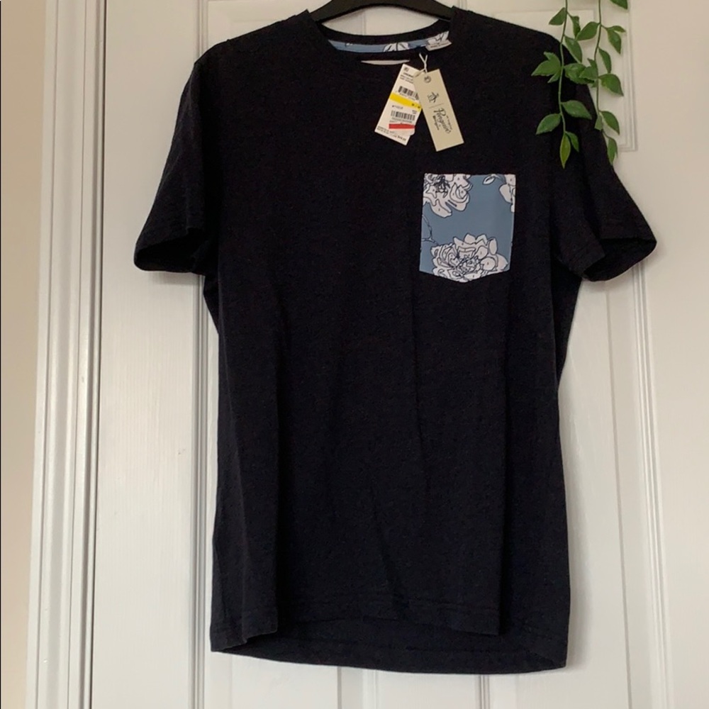 NEW Vintage Penguin LA tee